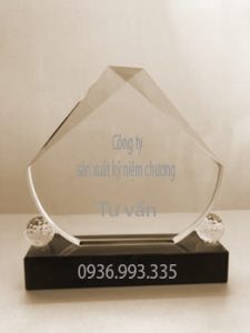 Kỷ niệm chương Lê Minh